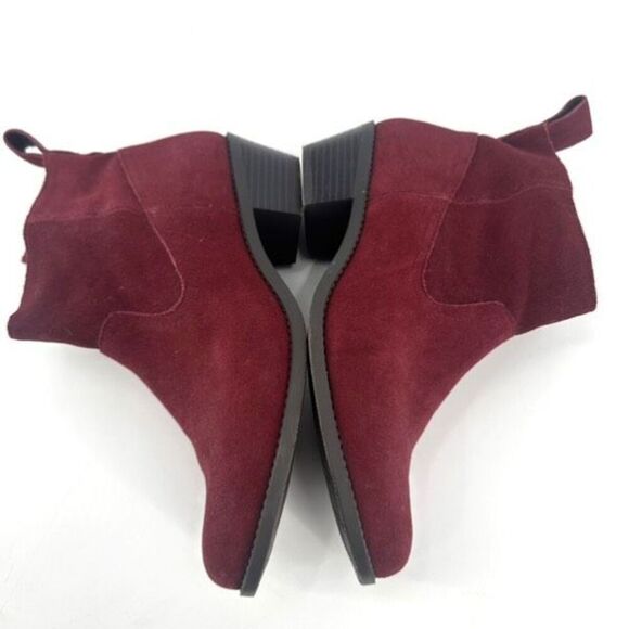 Vionic Vera Women's Suede Leather Stacked Heel Side Zip Ankle‎ Boots Red Size 8 - Picture 3 of 8